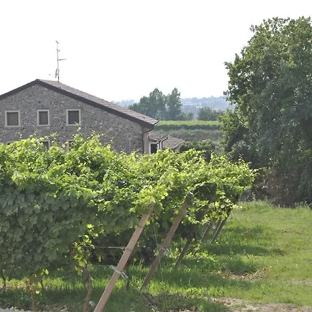 Farm stay Agriturismo Tenuta San Leone Valeggio sul Mincio