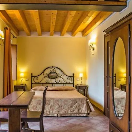 Agriturismo Tenuta San Leone Farm stay Valeggio sul Mincio